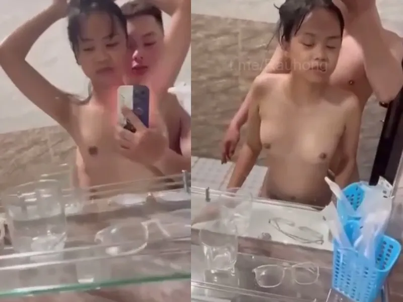 Mảnh khảnh em cùng any xoạc trước gương quay kỉ niệm